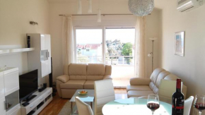 Гостиница Apartment Katarina  Каштел Камбеловац